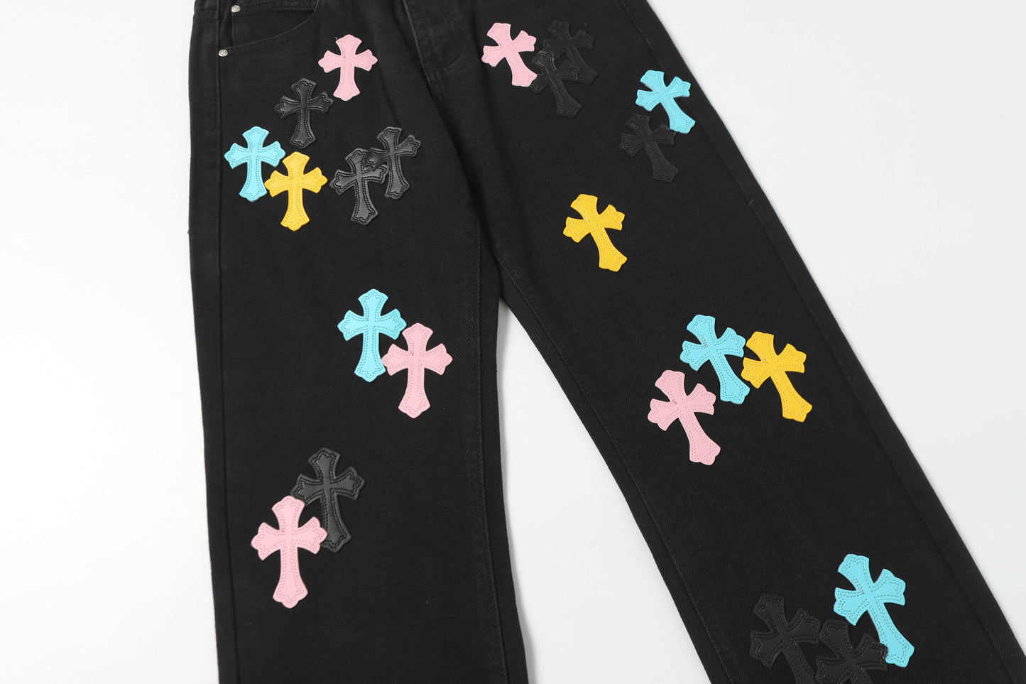 Signature cross patches jeans