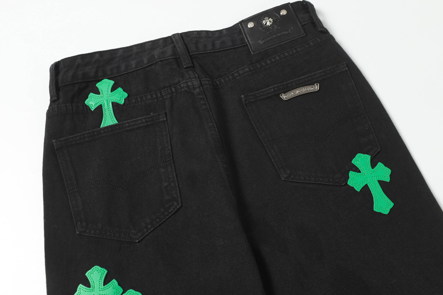 Signature cross patches jeans