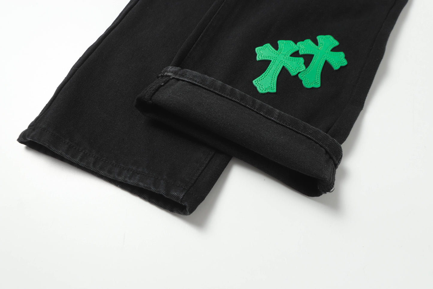 Signature cross patches jeans