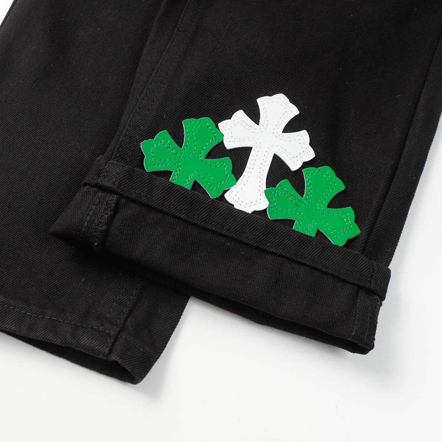 Signature cross patches jeans