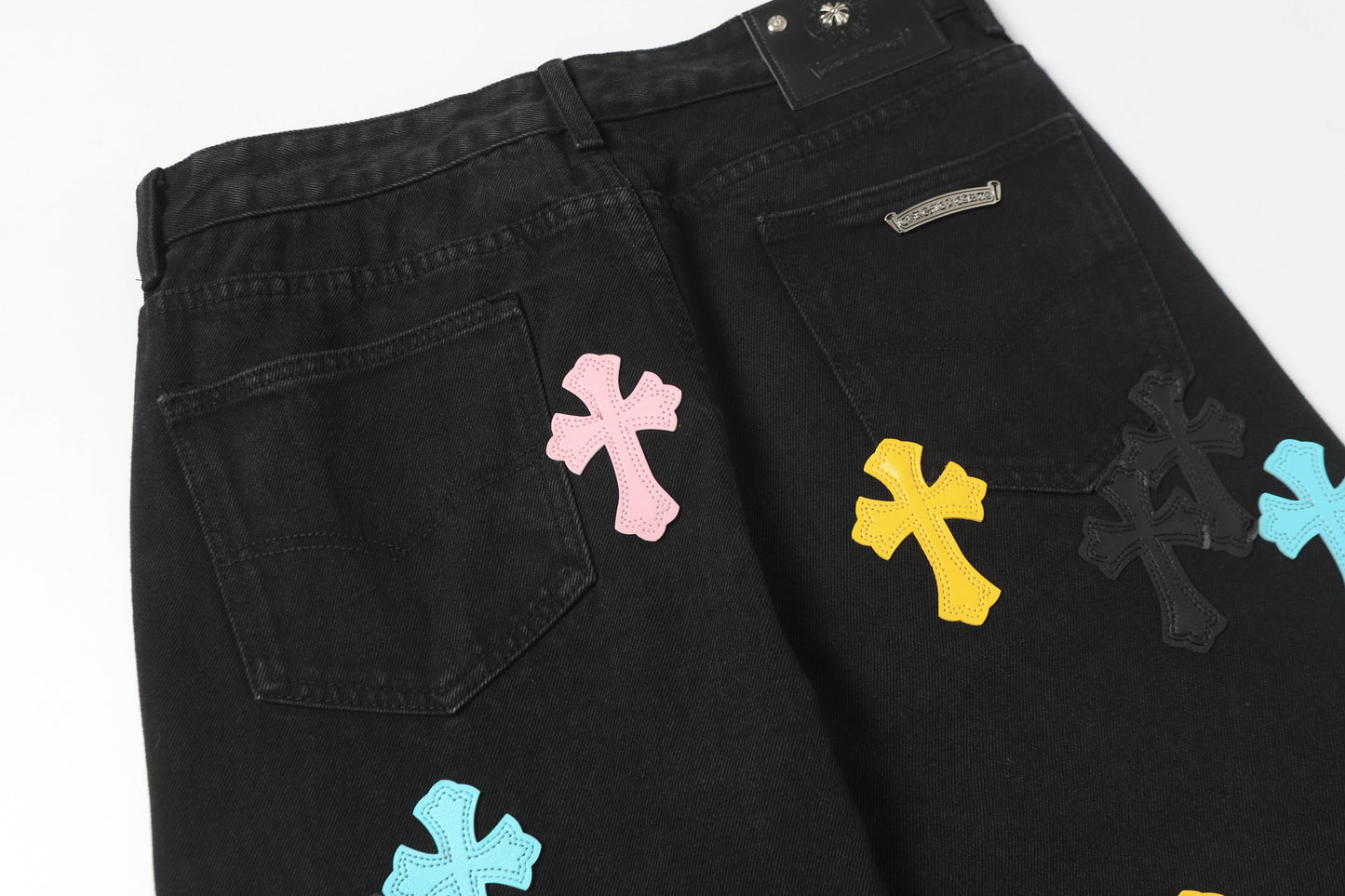 Signature cross patches jeans
