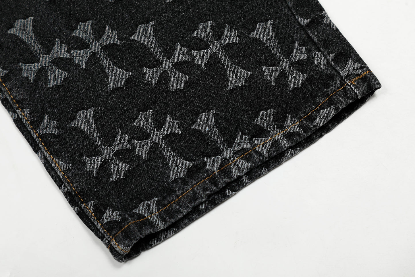Signature cross patches jeans