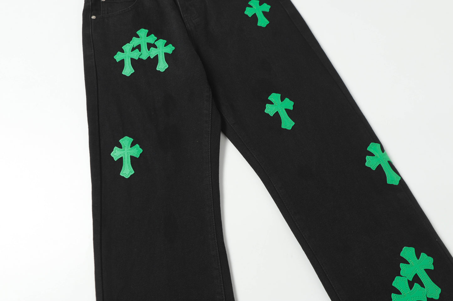 Signature cross patches jeans