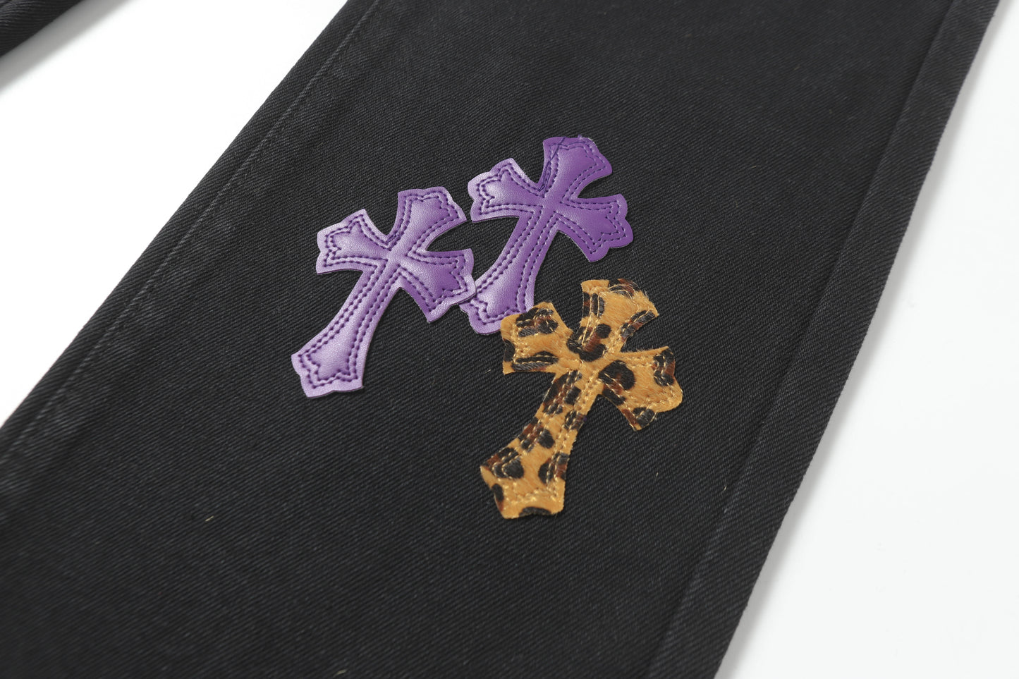 Signature cross patches jeans