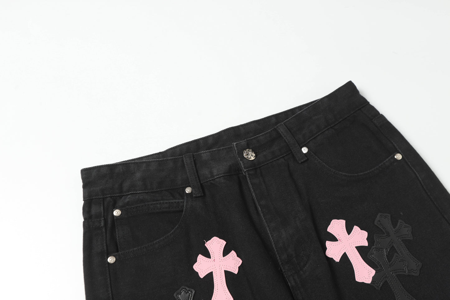 Signature cross patches jeans